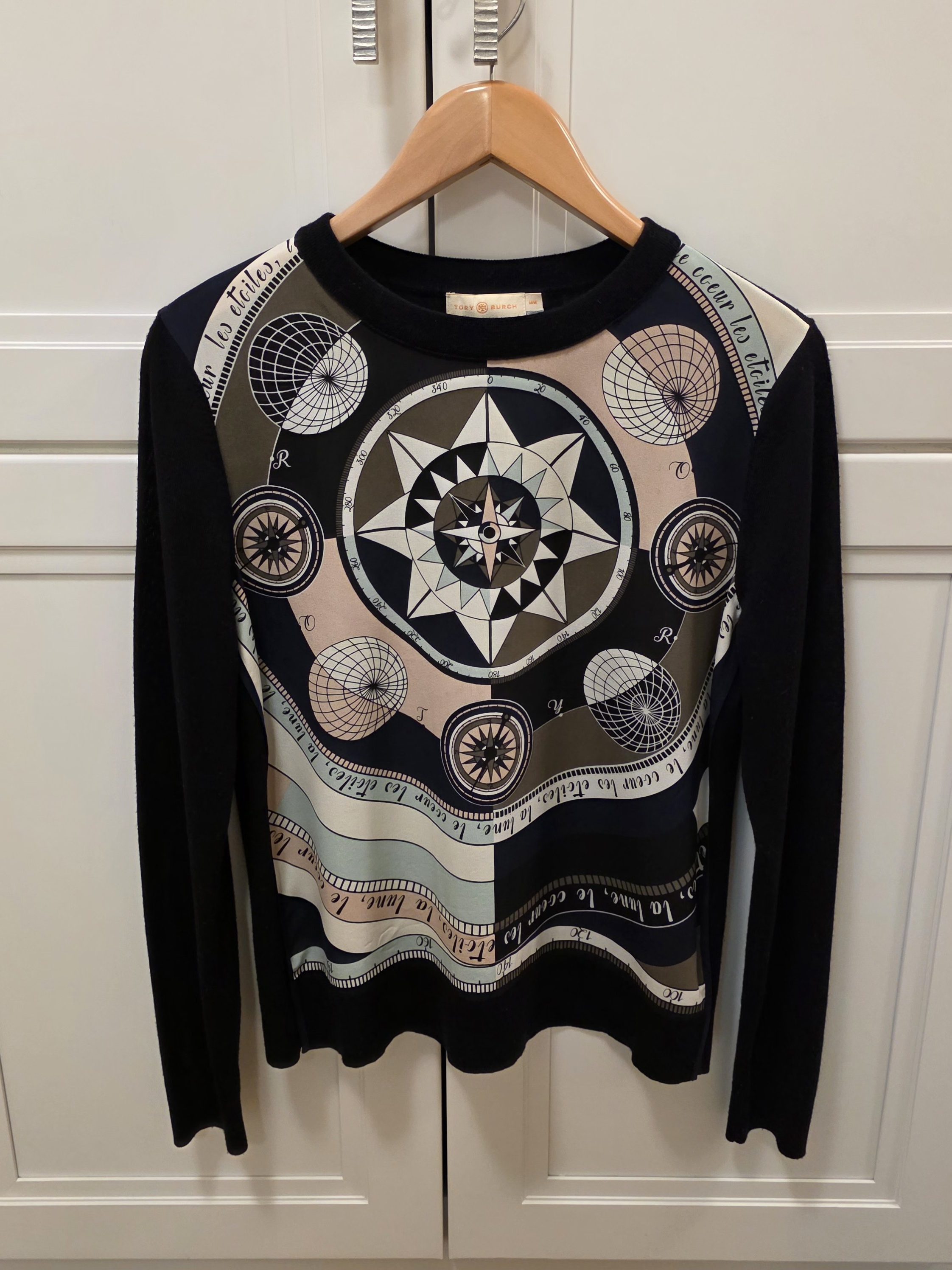 Tory Burch Sillk- Front Merino Wool Sweater With Compass Print In Beige & Olive